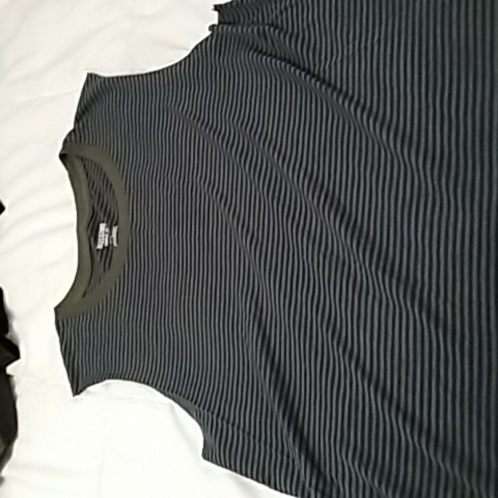 Mossimo muscle tank